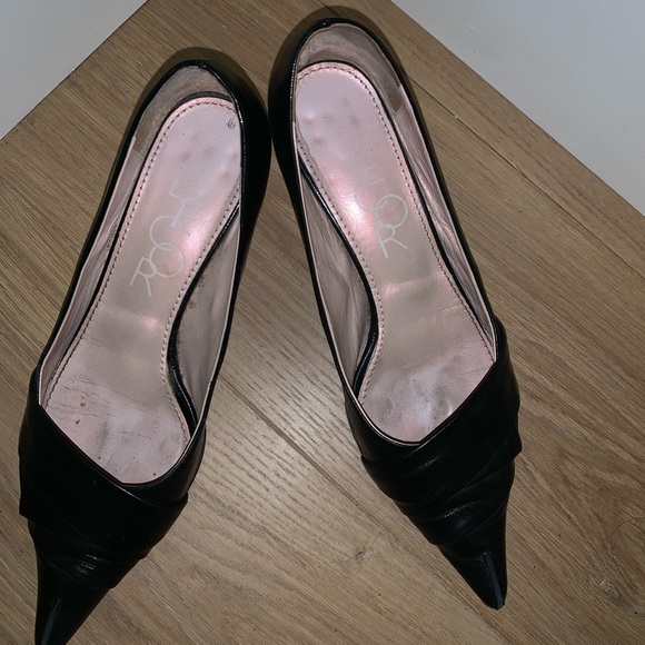 black heels 🖤 - Picture 3 of 6